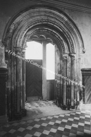 ABBEY CLOISTER ARCH IN BAPTISTRY OF PARISH CHURCH